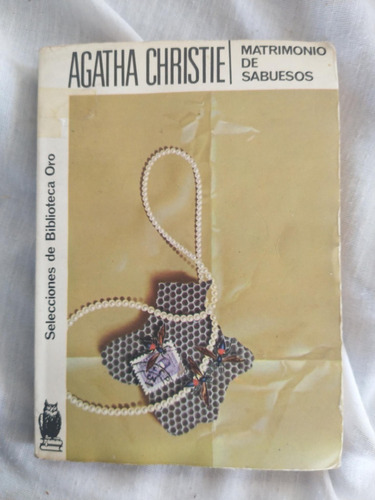 Matrimonio De Sabuesos - Agatha Christie