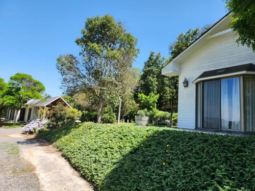 Parcela Con 2 Casas Y Piscina Maria Pinto