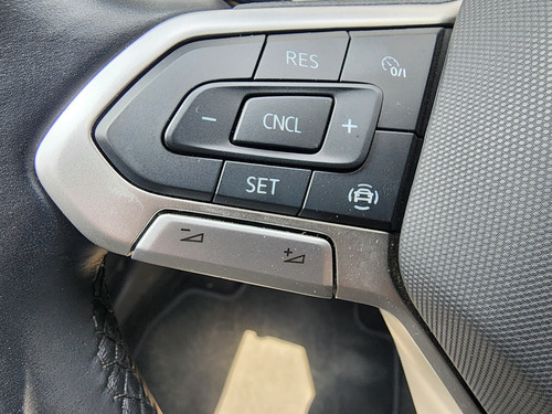Volkswagen Taigun 1.0 Tsi Comfortline At