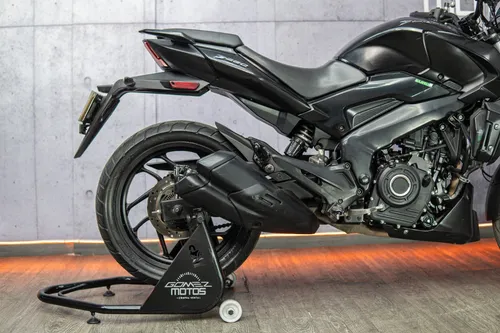 Bajaj Dominar 250 2022