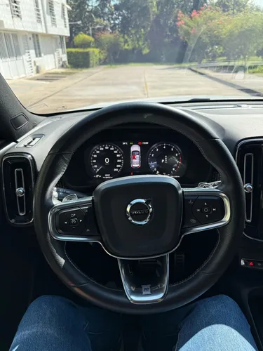Volvo XC40 2.0 T5 Awd R-design