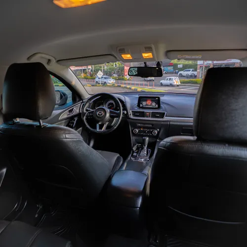 Mazda 3 2.0 Touring At