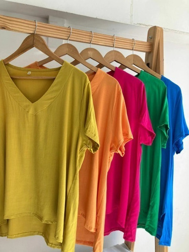 Imagen 6 de 6 de Blusa Liso Escote V - Talle Grande