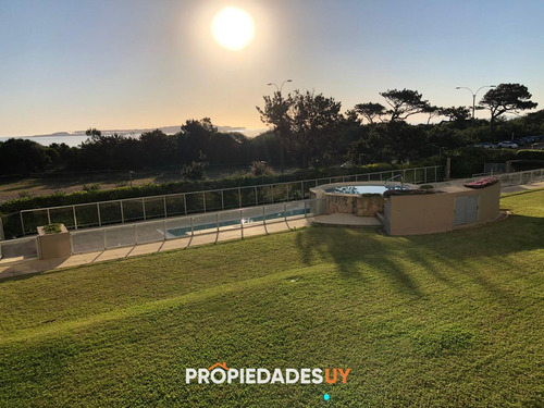 Imagen 11 de 28 de Apartamento De 2 Dormitorios Frente A Playa Mansa