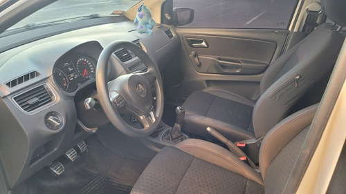 Imagen 17 de 17 de Volkswagen Crossfox 2014 1.6 Comfortline Ll Alt