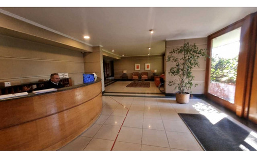 Departamento Las Condes / Felix De Amesti