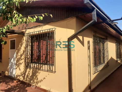 Casa En Venta De 7 Dorm. En San Miguel