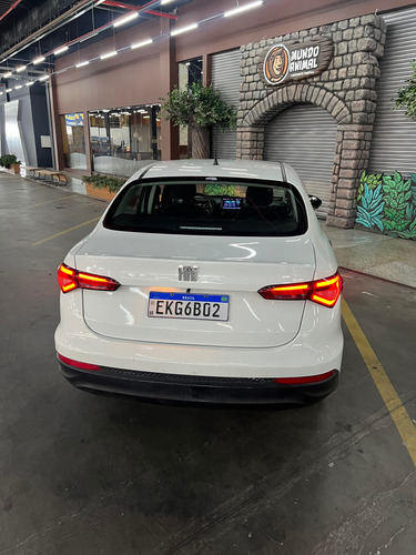 Fiat Cronos 1.0 Flex 4p