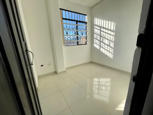 Bodega Con Local En Arriendo