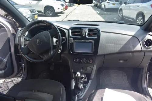 Renault Logan 1.6 Expression