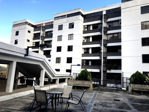 Imagen 1 de 14 de Ph Duplex Remodelado Con Vista Al Avila