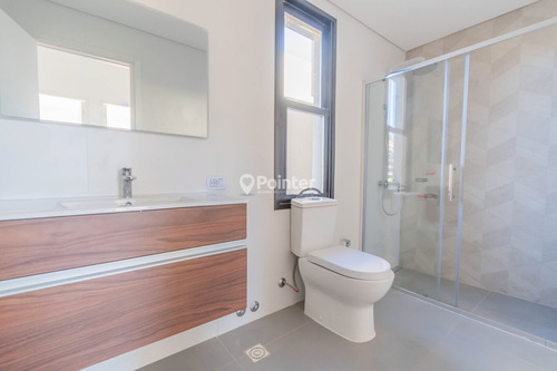 Venta De Casa En Colinas De Carrasco