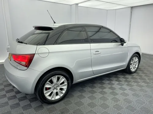 Audi A1 1.4 T TFS ATTRACTION