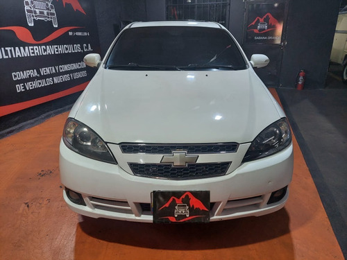 Imagen 2 de 13 de Chevrolet Optra