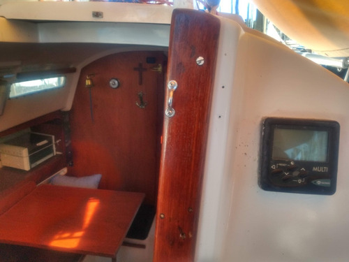 Imagen 14 de 20 de Velero Silver 25 Con Motor Honda 4 Tiempos 15 Hp