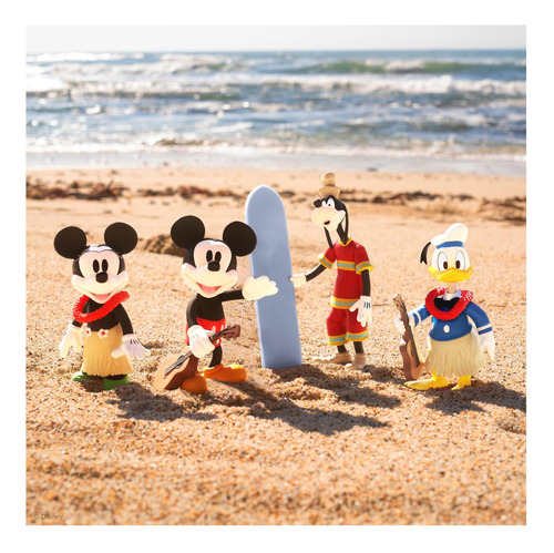 Super7 Disney Mickey Y Sus Amigos Minnie Mouse (holiday 375