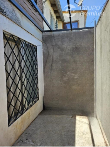 Casa A La Venta 3d+1b+1est, Recien Remodelada, Batuc