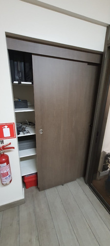 Imagen 17 de 22 de Se Vende Oficina Ubicada En Centro Histórico De Santiago