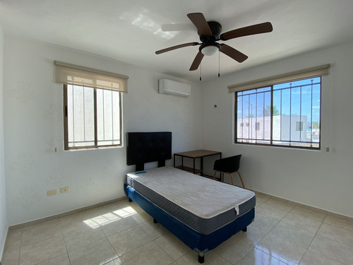 Casa Amueblada En Renta/venta En Las Americas Ii