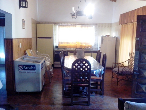 Imagen 3 de 14 de Casaquinta En Alquiler Permanente! Con Quincho Y Piscina!
