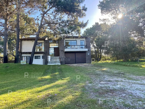 Casa En Alquiler Anual, De 4 Dormitorios, Arenas De José Ignacio, Uruguay