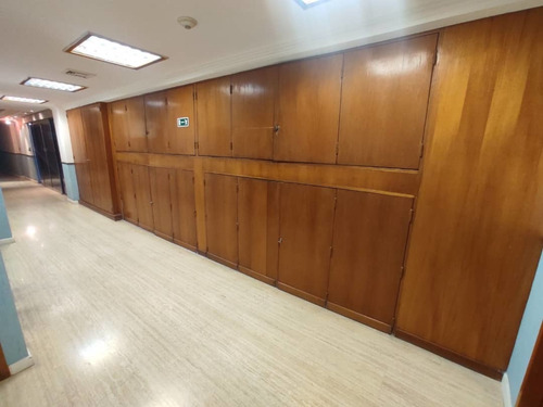 Imagen 10 de 29 de Vendo/alquilo Oficina 542 M2 Sabana Grande 4955