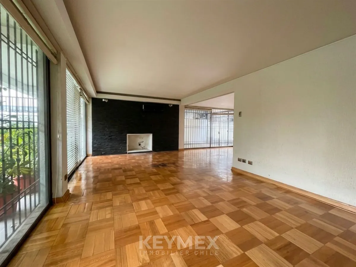 Imagen 3 de 26 de Casa En Venta De 6 Dorm. En Providencia