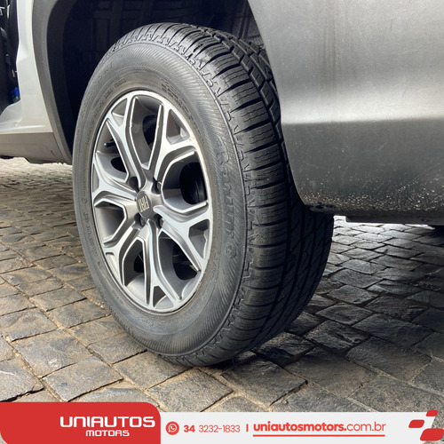 Fiat Strada VOLCANO 1.3 FLEX 8V CD
