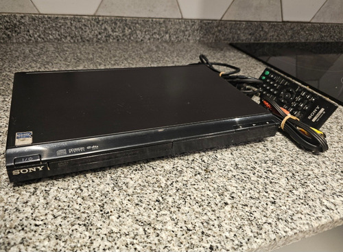 Reproductor Dvd Sony Dvp-sr200p - Con Garantia Mastermarket Negro (Reacondicionado)
