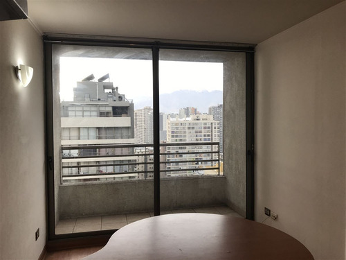 Oportunidad Impecable Departamento 1 Dormitorio Metro Moneda