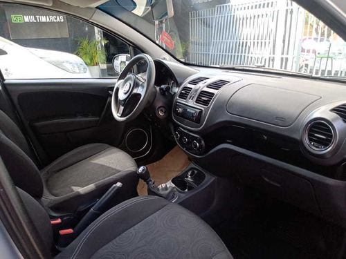 Imagem 9 de 14 de Fiat Grand Siena 1.4 Mpi Attractive 8v Flex 2019