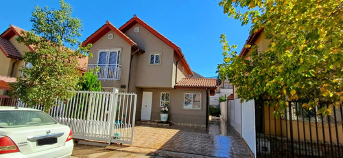Promocion! 3d/3b Amplio Terreno, En Condominio.