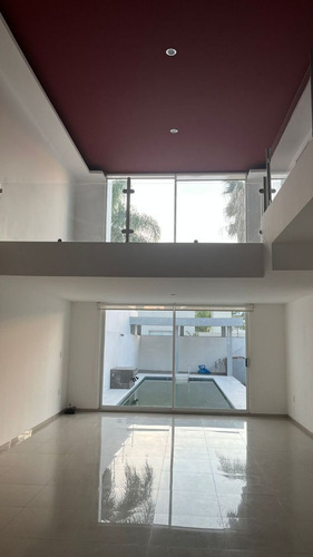 Cumbres Del Lago, 4 Recamaras, 4 Baños Completos, Alberca, Jardín, Doble Altura.