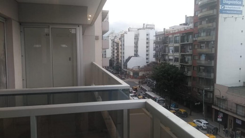 Av Angel Gallardo 900 - Caballito