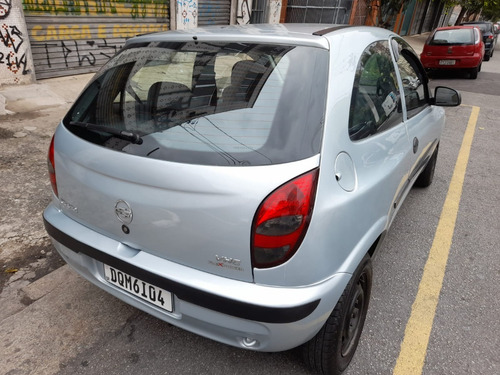Imagem 4 de 9 de Chevrolet Celta