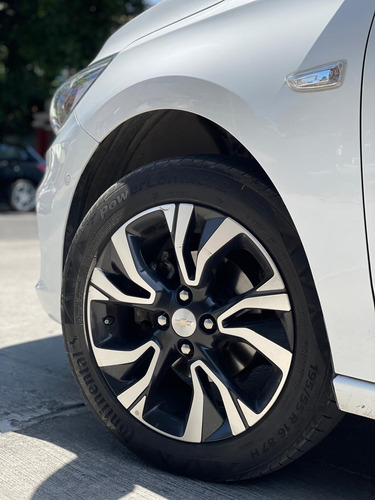 Chevrolet Onix Turbo 1.0T R AT
