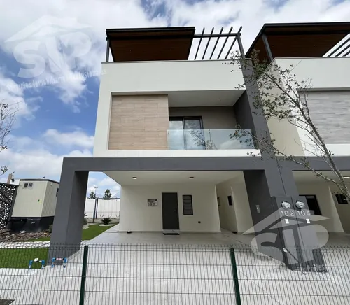 Casa En Venta En Dominio Cumbres García