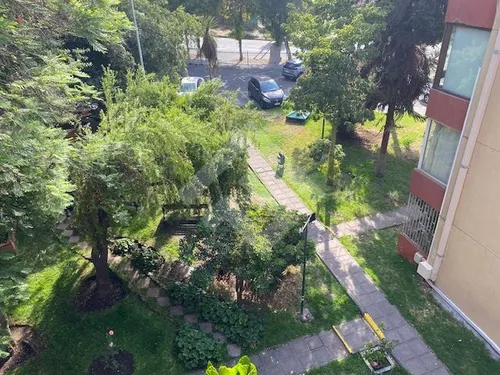 Departamento En Venta De 3 Dorm. En La Reina
