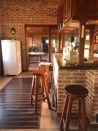 Imagen 14 de 25 de Casa De Campo En Alquiler En Barrio Cerrado