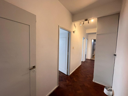 Venta - Departamento De Tres Dormitorios Con Balcón En Centro Río, Rosario