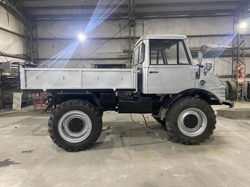 Imagen 8 de 25 de Mercedes-benz Unimog 421