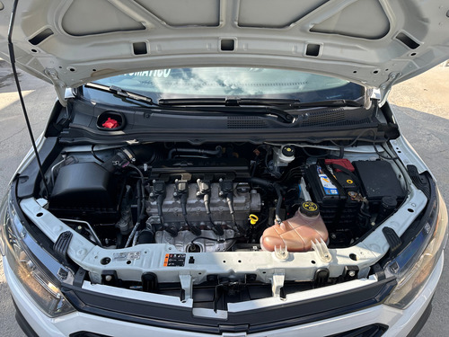 Chevrolet Onix ONIX HATCH ACTIV 1.4 8V FLEX 5P AUT.