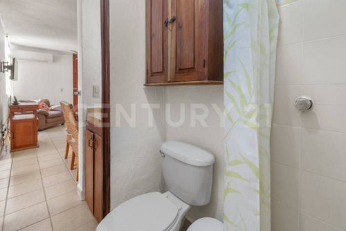 Departamento En Venta En Villa Hamburgo, Versalles, Puerto Vallarta