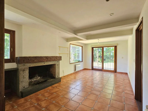 Ideal Empresa! Residencia De Lujo/1203m2/a Pasos De Arocena/barbacoa/calefaccion/carrasco Sur