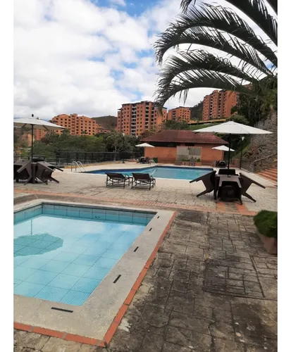 Elegante Penthouse En La Tahona