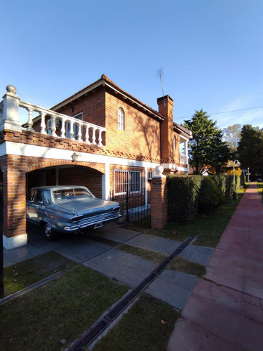 Casa En Alquiler En Barrio Cerrado