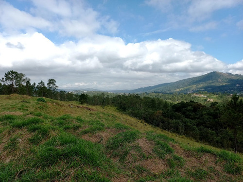 Imagem 2 de 14 de Terreno De 600m² Documentação Em Dia. A 30 Minutos Do Aeroporto