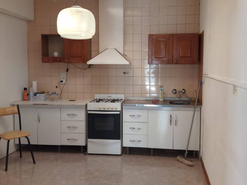 Se Vende Hermosa Casa Familiar En Excelente Ubicación, Ideal Para Familia Numerosa O Inversionistas