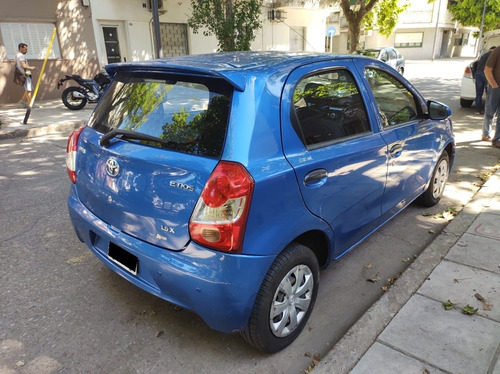 Toyota Etios X 1.5n 5 Ptas. Mt / Nafta / 2014