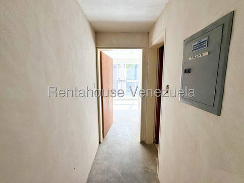 Apartamento En Venta En Los Naranjos De Las Mercedes Caracas
